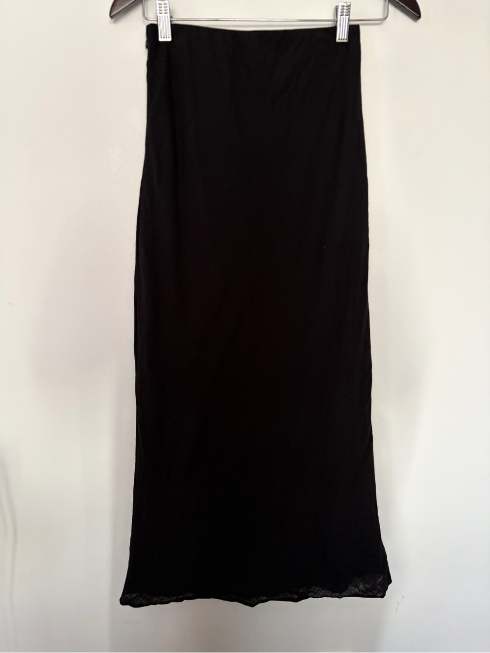 Petal & Pup Black Midi Slip Skirt - Streamlined Silhouette - Small